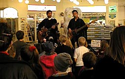 Picture from the Danny & Gerry concert in Merkur Markt Halle on 03.03.2000