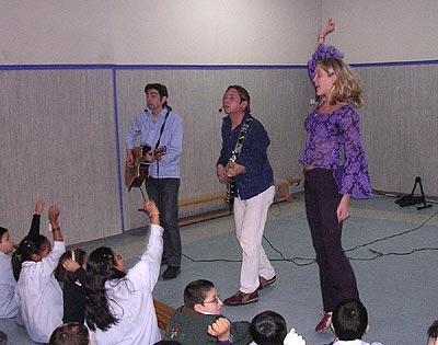 Picture from the Danny & Gerry concert in Colegio Santa Isabel on 03.02.2004